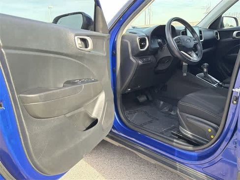 Certified 2023 Hyundai Venue SEL image 10