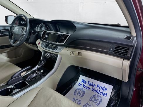 Used 2014 Honda Accord Touring image 28