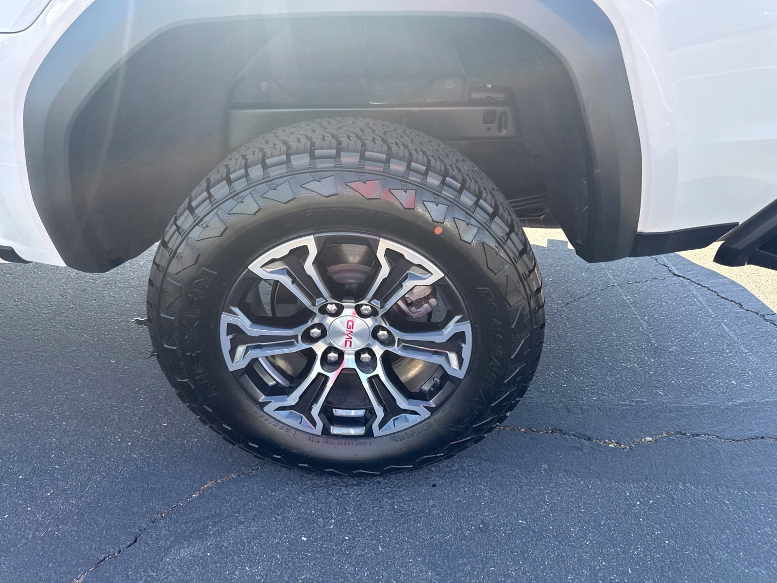 Used 2023 GMC Canyon AT4 AWD/4WD image 10