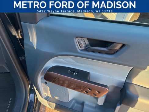 Certified 2022 Ford Maverick Lariat w/ Lariat Luxury Package image 43