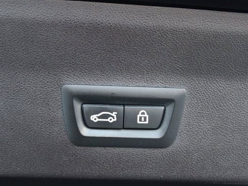 Used 2020 BMW X4 M40i w/ Driving Assistance Package image 32