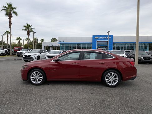 Used 2016 Chevrolet Malibu LT w/ Leather Package FWD image 6