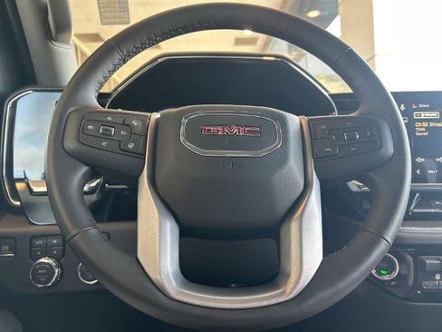 Certified 2026 GMC Sierra 1500 SLT AWD/4WD image 21