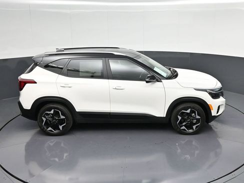 Used 2025 Kia Seltos S FWD image 23