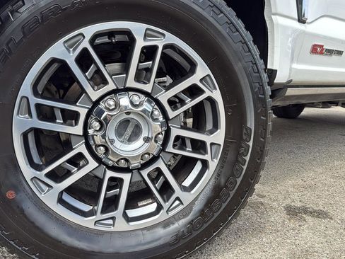 Used 2024 Ford F350 Limited w/ FX4 Off-Road Package image 9