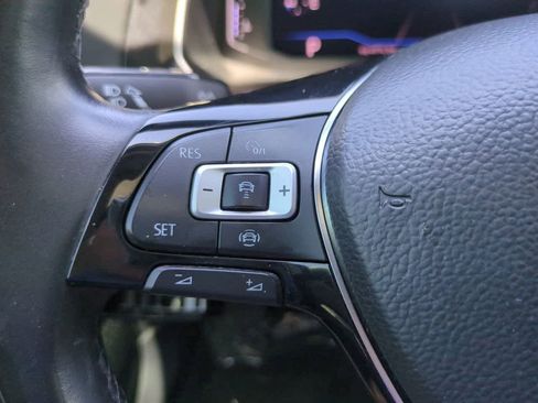 Used 2019 Volkswagen Jetta SEL w/ Cold Weather Package FWD image 24