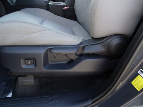 Used 2024 Toyota Tacoma SR5 image 18