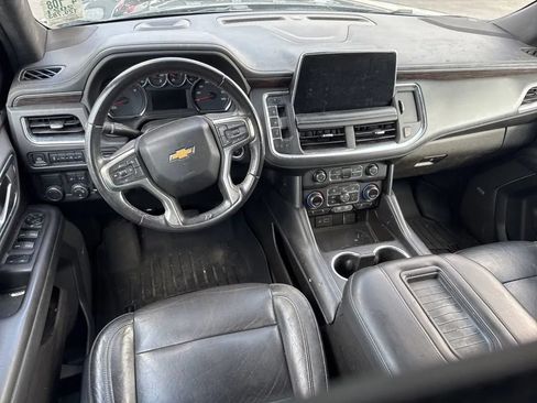 Used 2021 Chevrolet Suburban LT RWD image 7