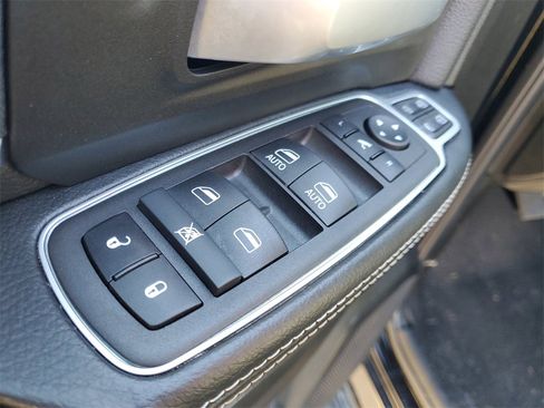 Used 2024 RAM 3500 Big Horn image 15