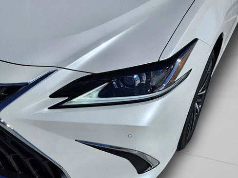 New 2025 Lexus ES 350 w/ Premium Package image 32