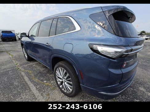 Used 2026 Buick Enclave Avenir w/ Super Cruise Package FWD image 7