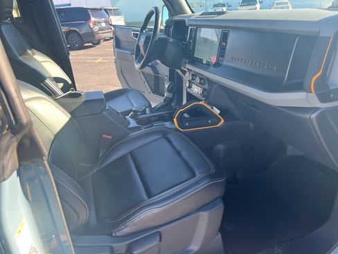 Used 2022 Ford Bronco Badlands image 21