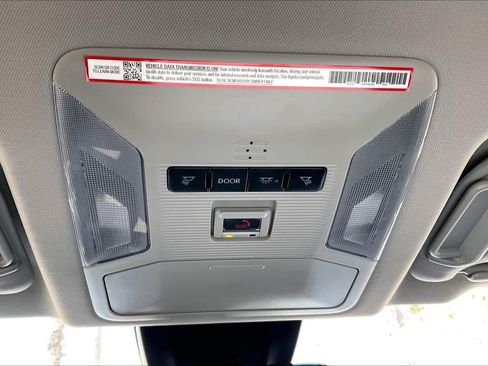 Certified 2025 Toyota RAV4 XLE AWD/4WD image 31