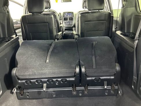 Used 2016 Dodge Grand Caravan R/T FWD image 20