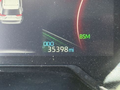Used 2025 Toyota RAV4 XLE AWD/4WD image 19
