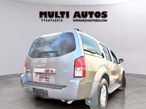 Used 2006 Nissan Pathfinder SE w/ (P01) Se Premium Pkg image 2