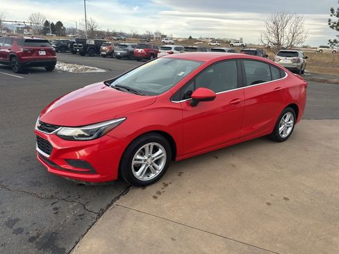 Used 2018 Chevrolet Cruze LT w/ LT Fleet Convenience Package image 29