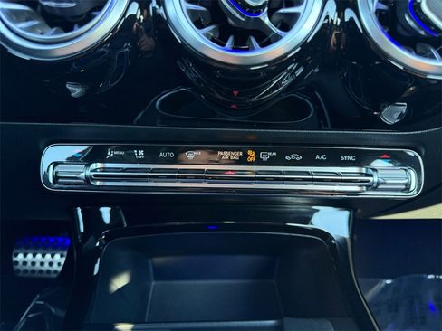 Used 2023 Mercedes-Benz CLA 250 4MATIC image 17