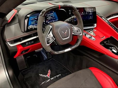 Used 2024 Chevrolet Corvette Z06 RWD image 15