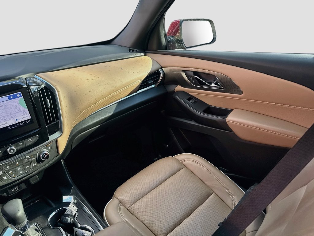 Used 2023 Chevrolet Traverse Premier FWD image 25