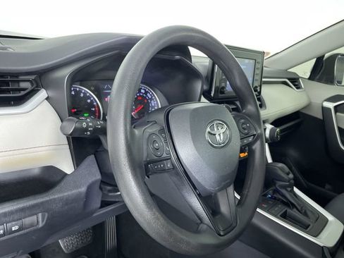 Used 2019 Toyota RAV4 XLE FWD image 27