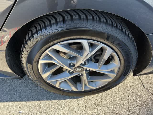 Used 2021 Hyundai Sonata SEL w/ Convenience Package FWD image 12