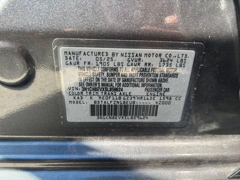 Used 2025 Nissan Versa SV FWD image 22