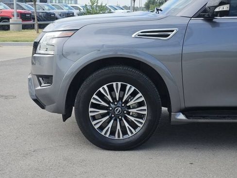 Used 2024 Nissan Armada SL w/ Midnight Edition Package AWD/4WD image 10