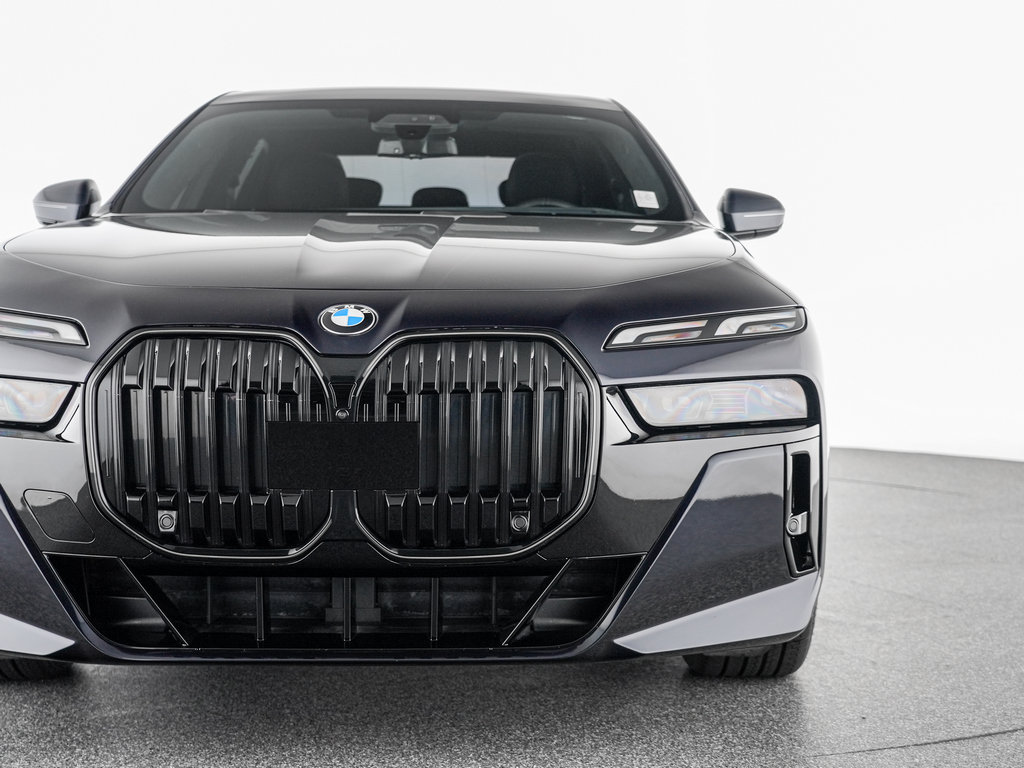 Used 2024 BMW 760i xDrive AWD/4WD image 50
