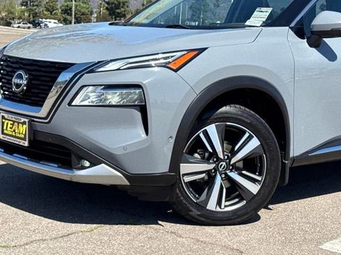 Used 2022 Nissan Rogue Platinum w/ Head-Up Display Package image 4