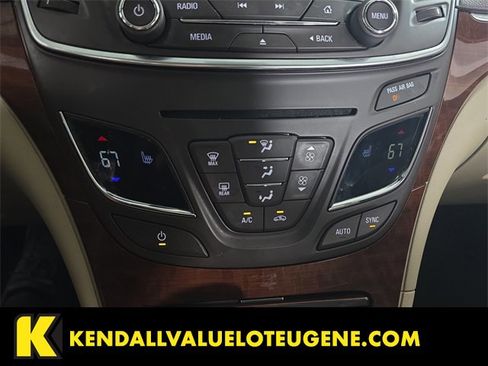 Used 2016 Buick Regal image 15