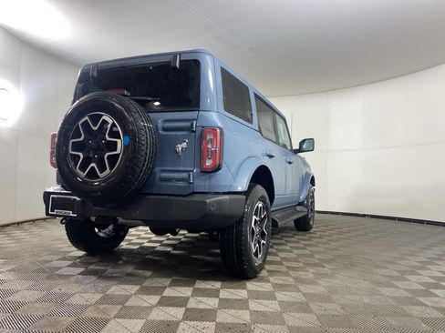 New 2025 Ford Bronco Outer Banks image 2