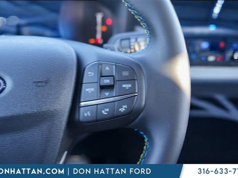 New 2025 Ford Maverick Lobo image 11