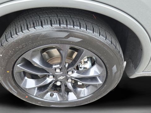 Used 2023 Dodge Durango GT image 9