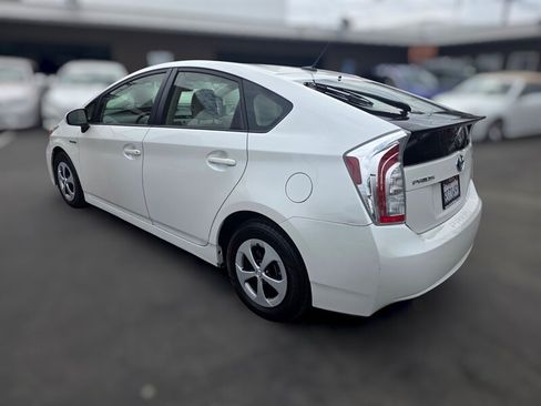Used 2014 Toyota Prius Four FWD image 8