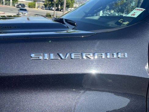 Used 2022 Chevrolet Silverado 1500 LTZ w/ LTZ Premium Package image 32