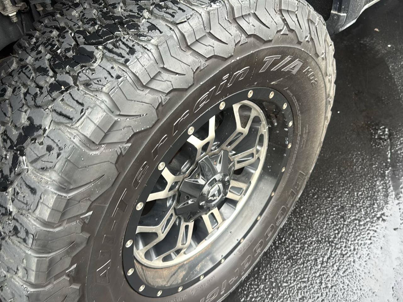 Used 2019 Ford F250 Platinum w/ FX4 Off-Road Package AWD/4WD image 9