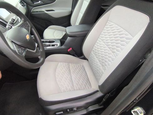 Used 2020 Chevrolet Equinox LT image 16