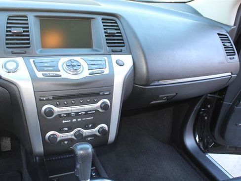 Used 2009 Nissan Murano SL w/ Technology Pkg FWD image 18