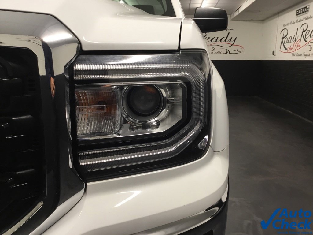 Used 2017 GMC Sierra 1500 4x4 Regular Cab image 16
