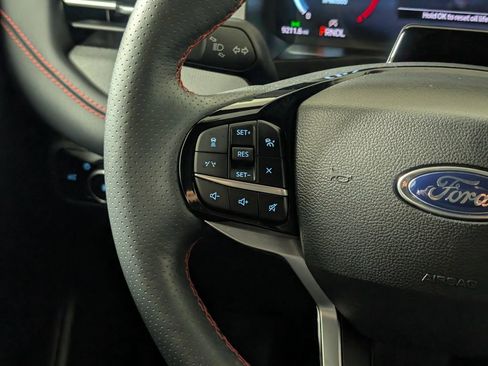 Certified 2025 Ford Explorer ST-Line w/ ST-Line Street Pack image 18