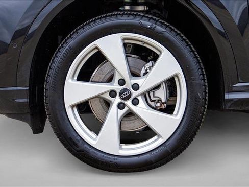 New 2025 Audi Q5 Premium Plus image 9