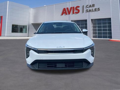 Used 2025 Kia K4 FWD image 2