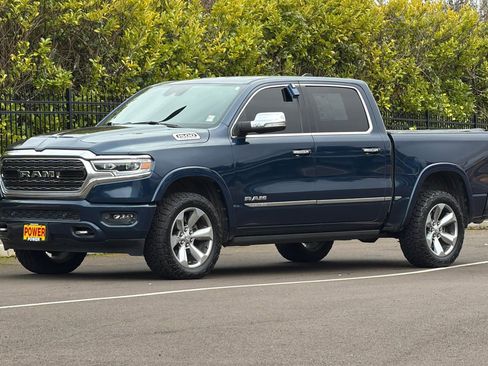 Used 2022 RAM 1500 Limited w/ Body Color Bumper Group AWD/4WD image 8