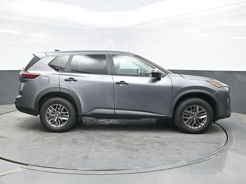 Used 2024 Nissan Rogue S AWD/4WD image 8
