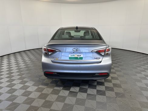 Used 2017 Hyundai Sonata Limited w/ Ultimate Package 02 image 9