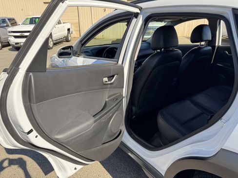 Used 2018 Hyundai Kona Limited image 21