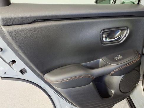 Used 2027 Honda HR-V Sport image 11