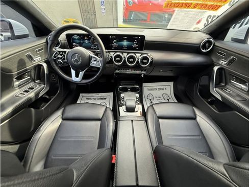 Used 2020 Mercedes-Benz CLA 250 image 28