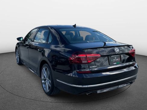 Used 2018 Volkswagen Passat 2.0T R-Line FWD image 5